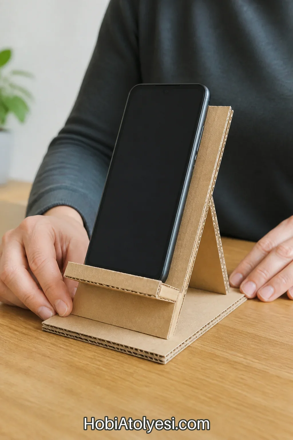 Dayanıklılık testi: telefon standında deneme yerleştirme